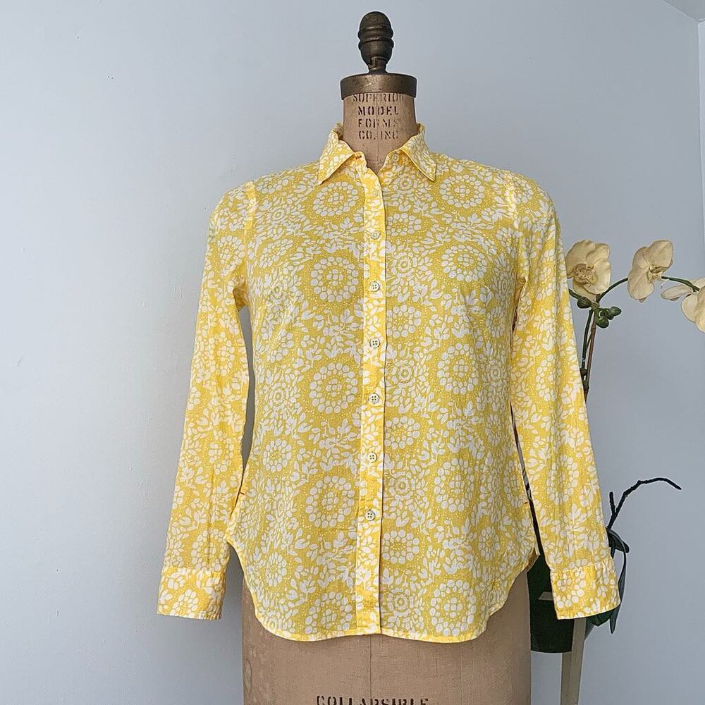 TALBOTS  Petites Yellow and White Flora Cotton Roll Tab Sleeve Summer Shirt